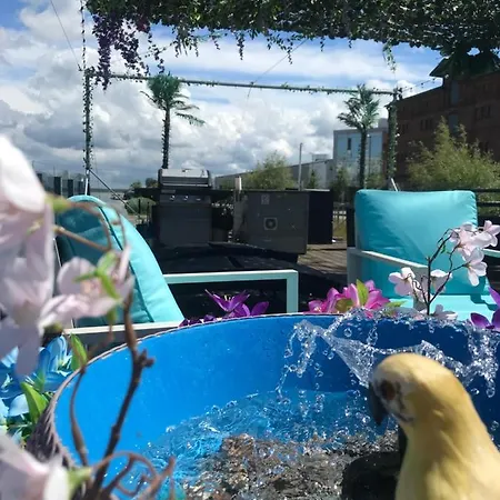 船上ホテル Houseboat On The Water *